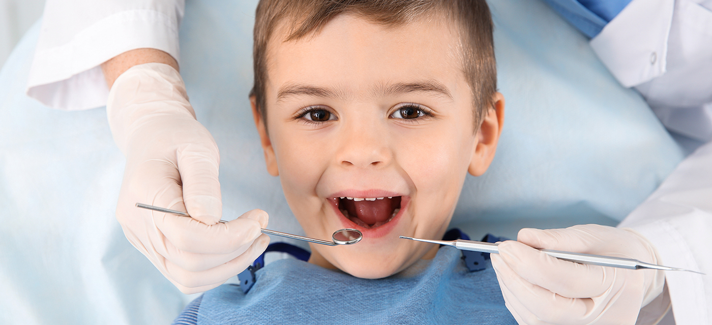 Niño con buen cuidado oral